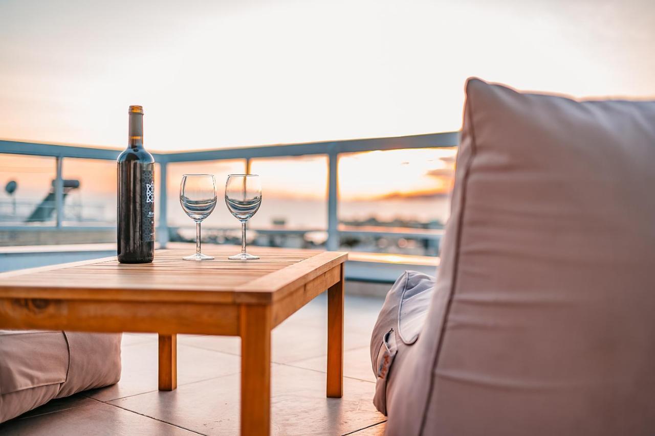 Suites With Magical View & Jacuzzi Ateny Zewnętrze zdjęcie